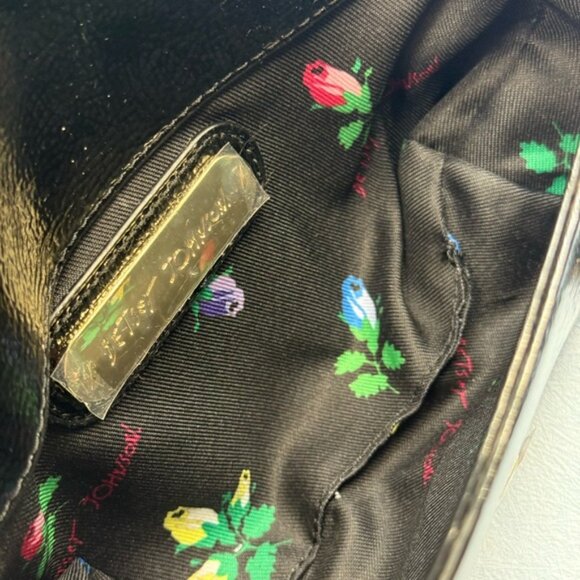 🆕 BETSEY JOHNSON 🧿 NWOT Get My Good Side Novelty Camera Crossbody Bag, Black - Picture 13 of 16